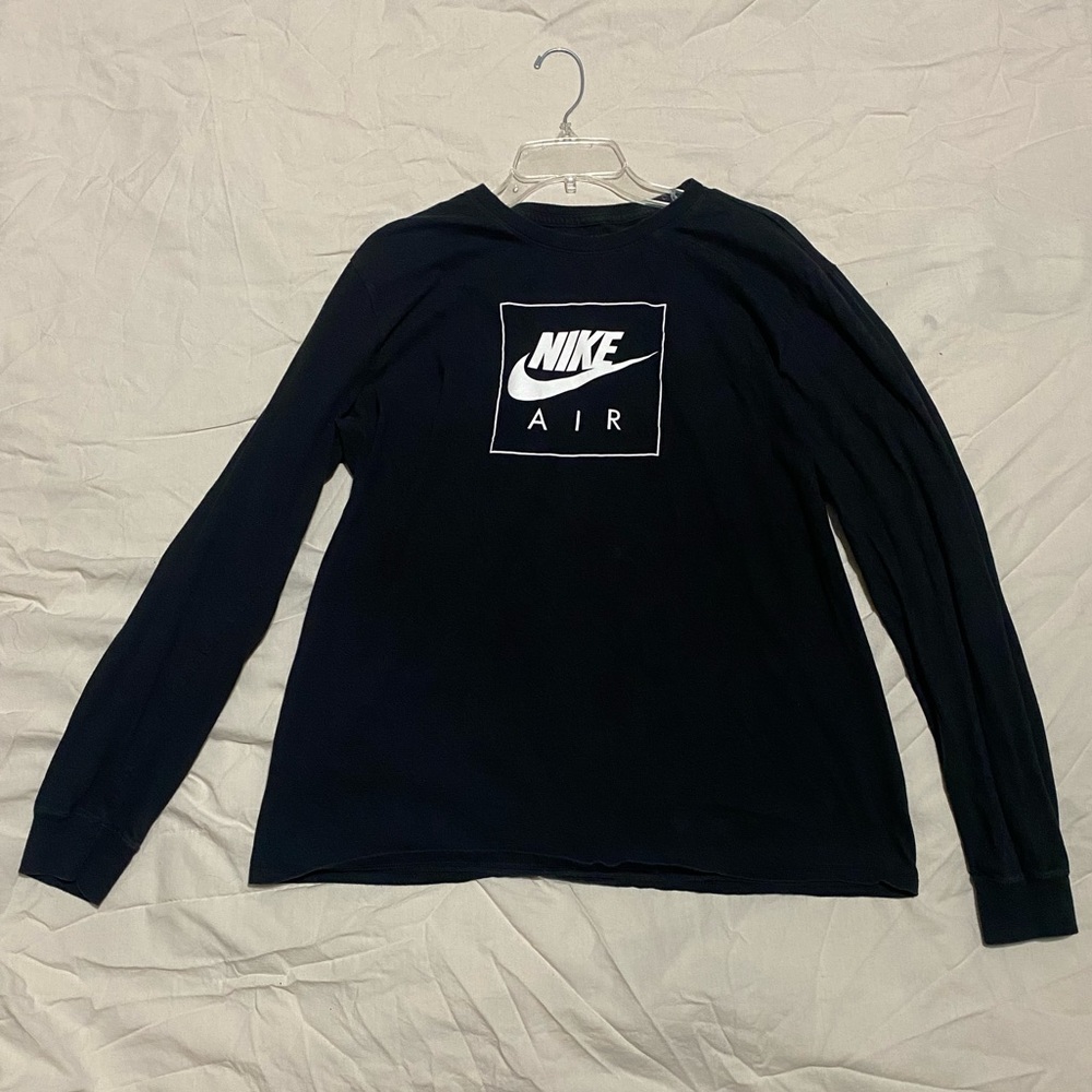 ✨XL NIKE LONG SLEEVE TEE✨
